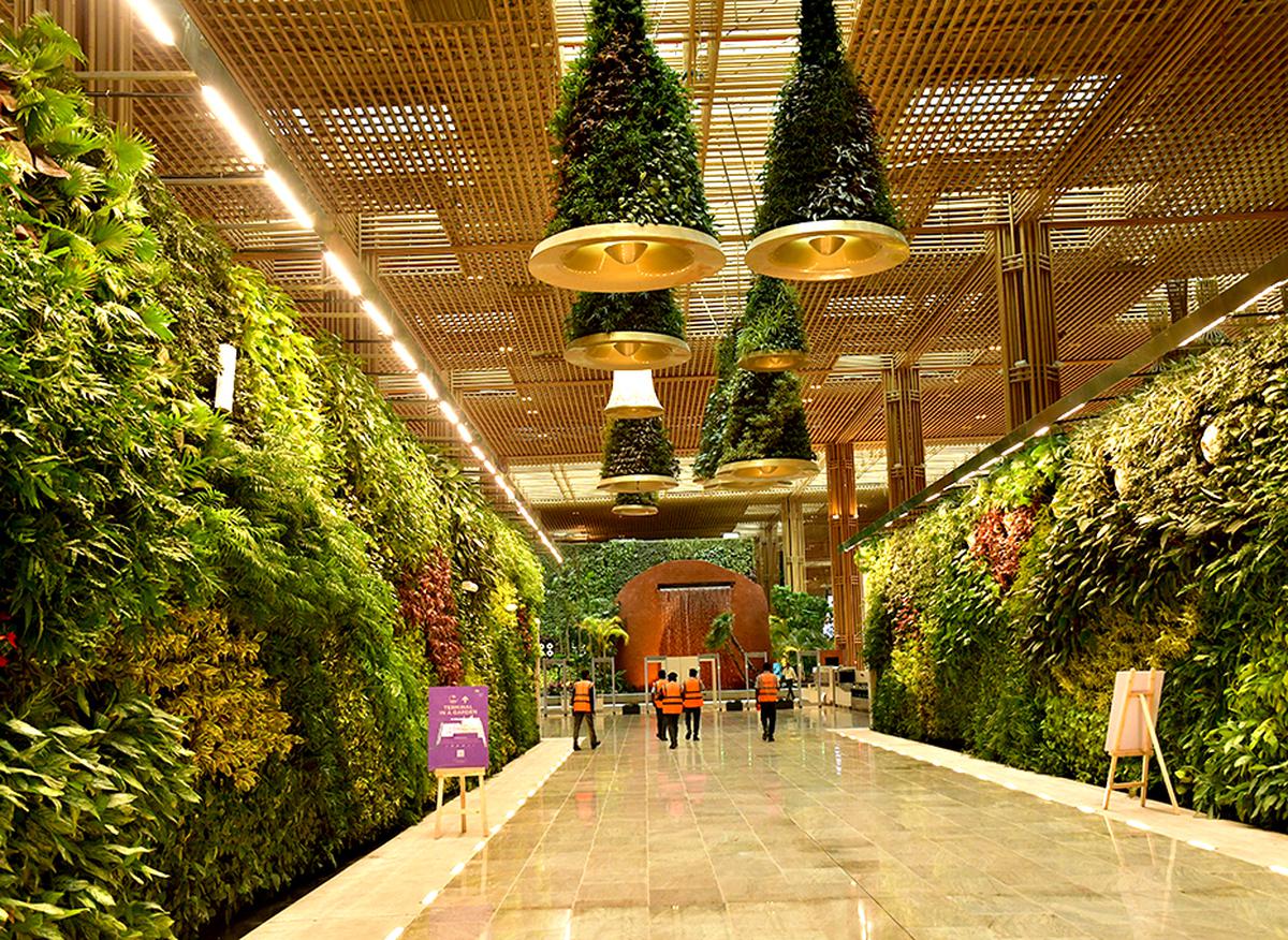 Bangalore Airport T2 entry

