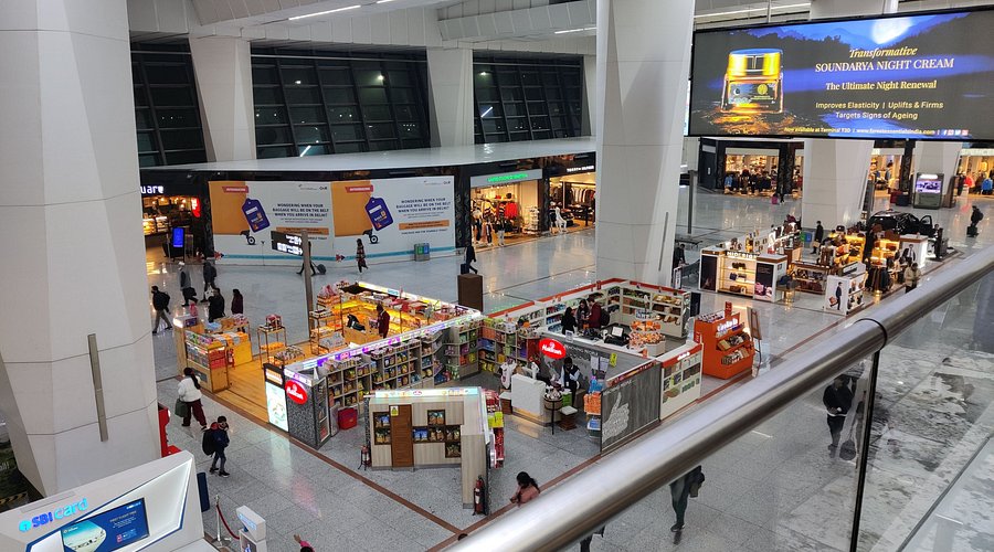 Delhi Airport T1 & T2 food court
